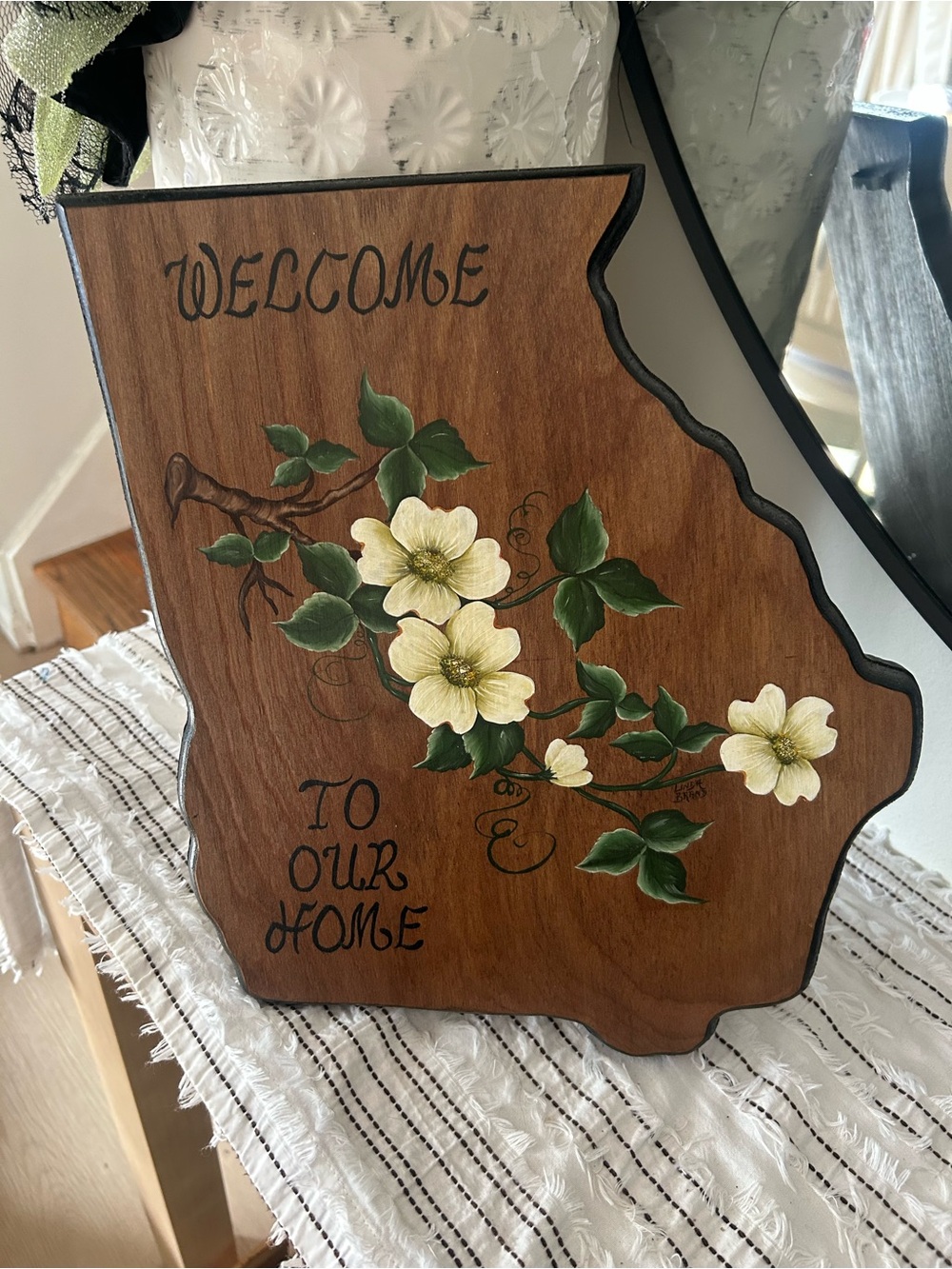 Georgia State Shaped Wooden Welcome Plaque Dogwood Blossoms